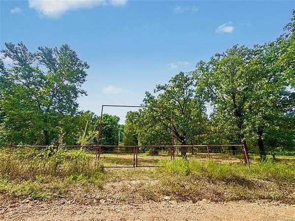 18 Acres of Land for Sale in Stilwell, Oklahoma