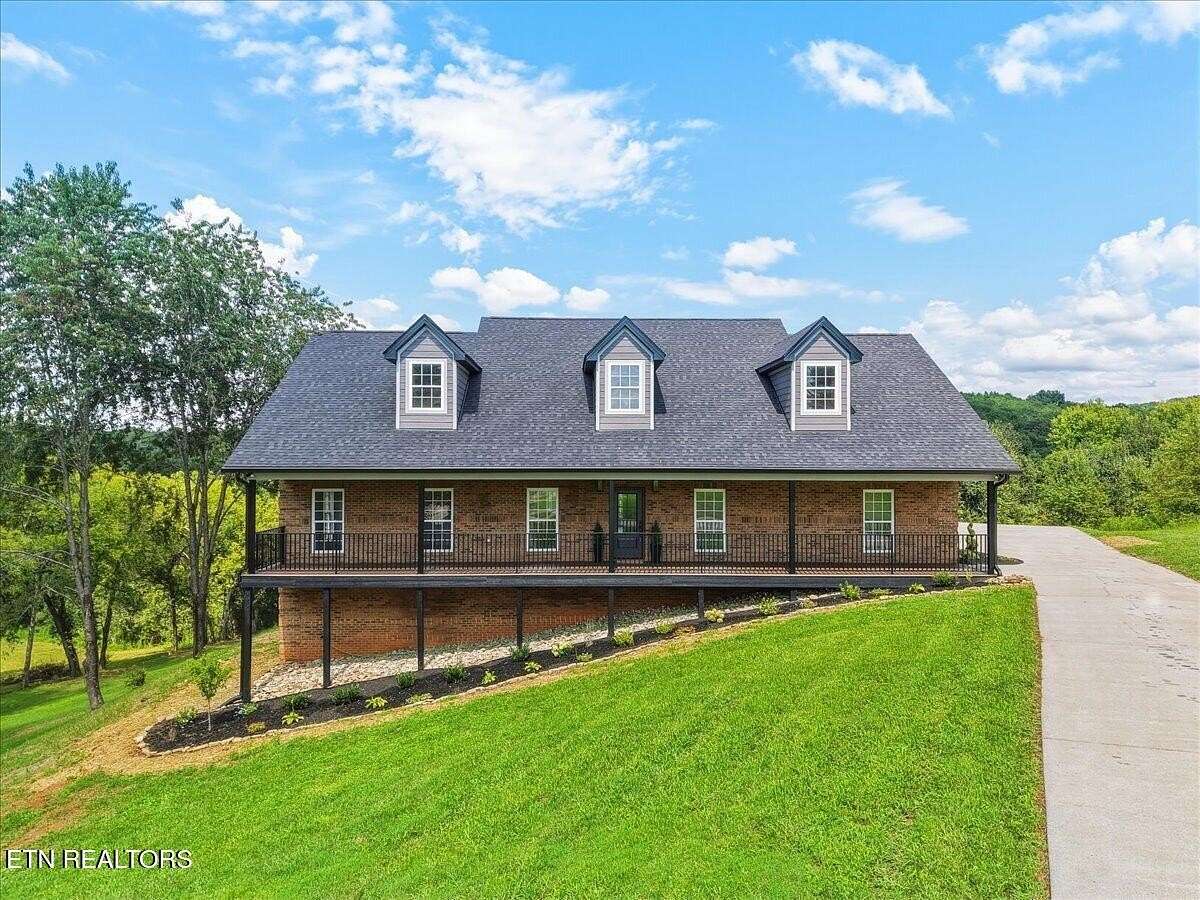 5.56 Acres of Land with Home for Sale in Maryville, Tennessee