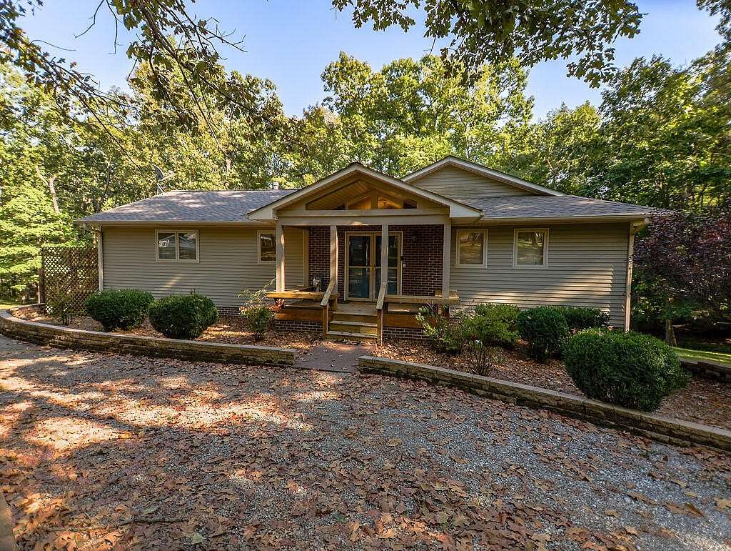 2.58 Acres of Land with Home for Auction in Gilbertsville, Kentucky