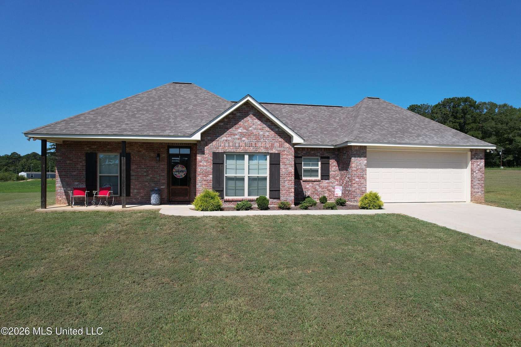 1.7 Acres of Land with Home for Sale in Summit, Mississippi