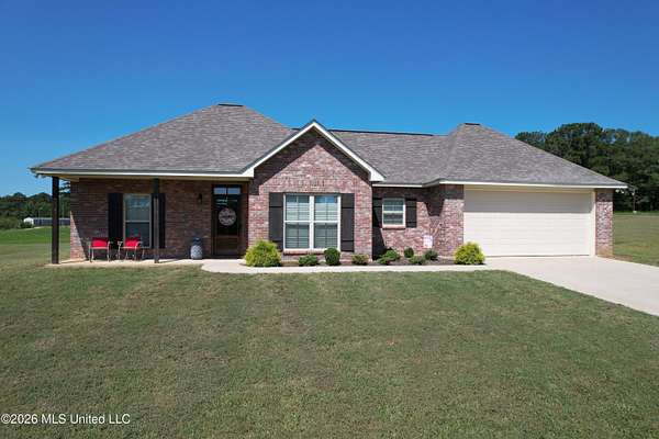 1.7 Acres of Land with Home for Sale in Summit, Mississippi