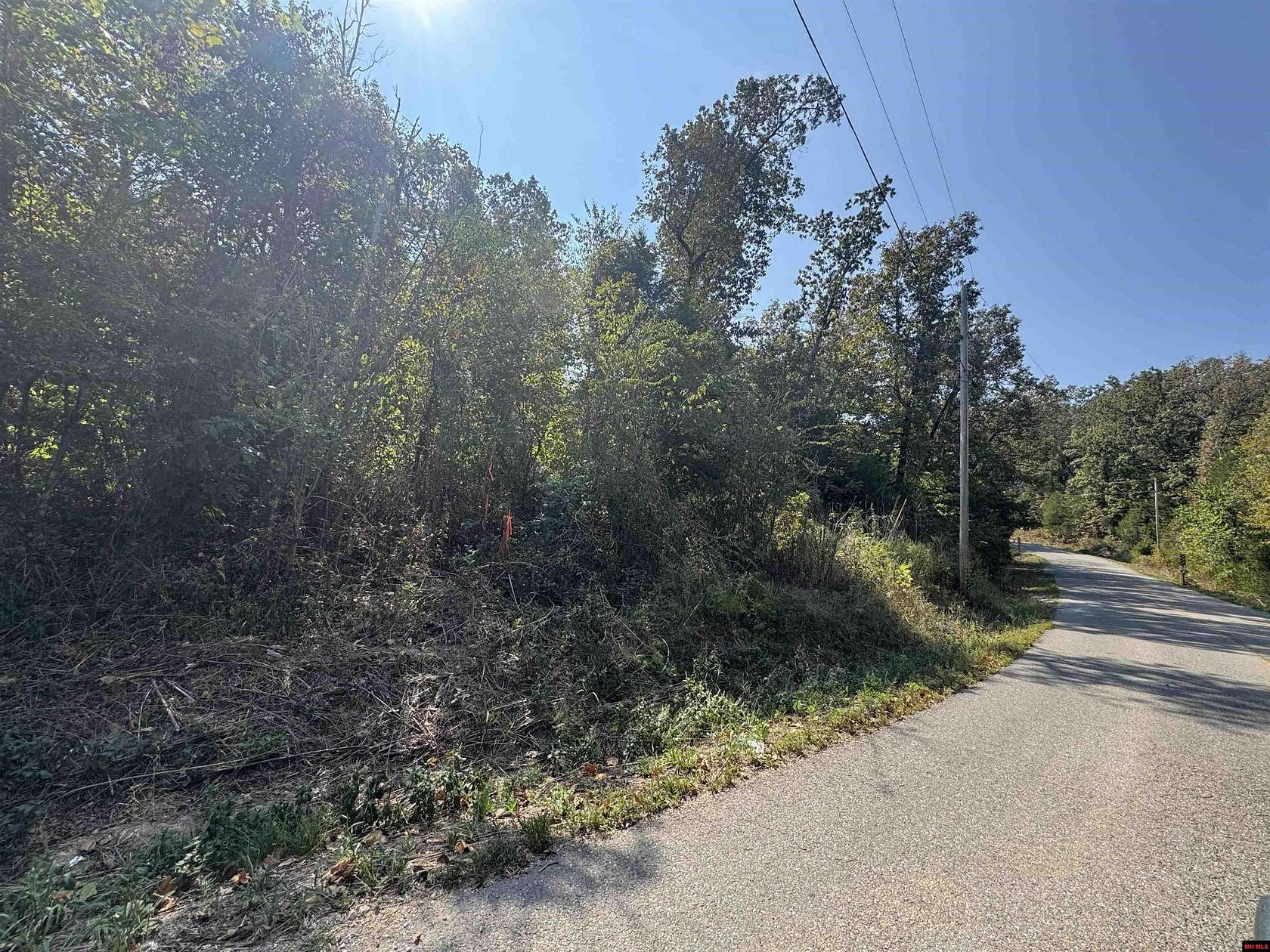 7.44 Acres of Land for Sale in Flippin, Arkansas
