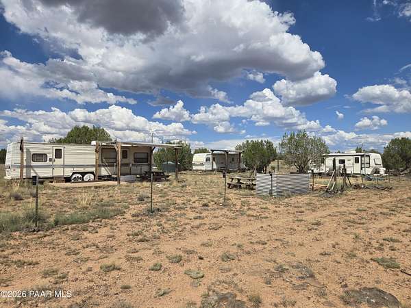 40 Acres of Land for Sale in Ash Fork, Arizona