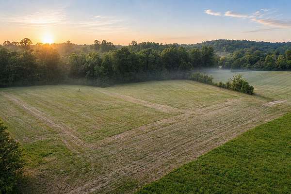 5 Acres of Residential Land for Sale in Dickson, Tennessee
