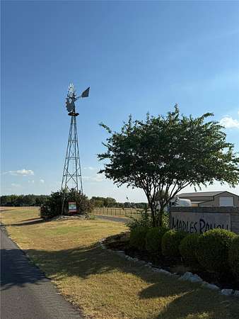 1 Acre of Residential Land for Sale in Gunter, Texas