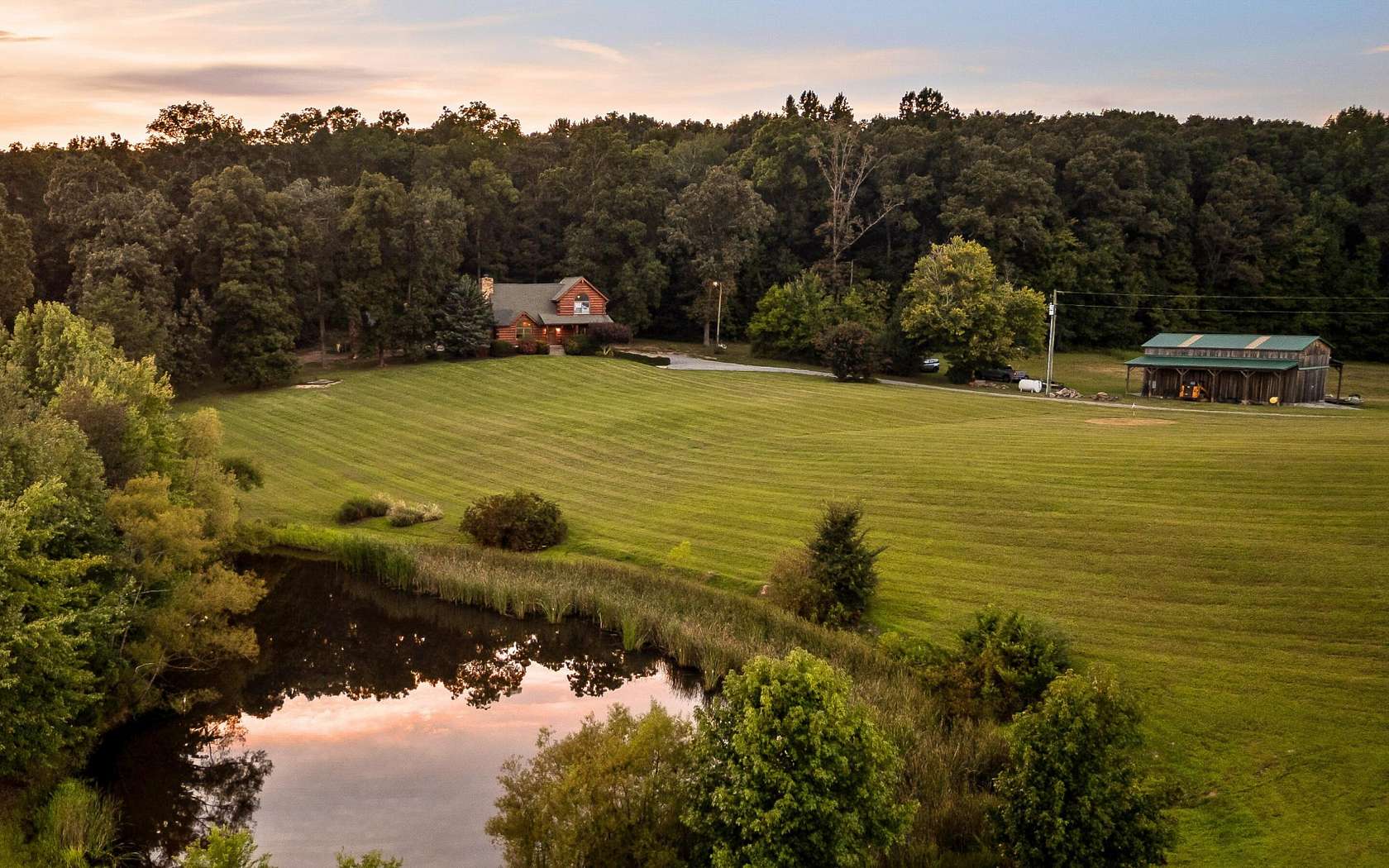 149 Acres of Recreational Land with Home for Sale in Sweetwater, Tennessee