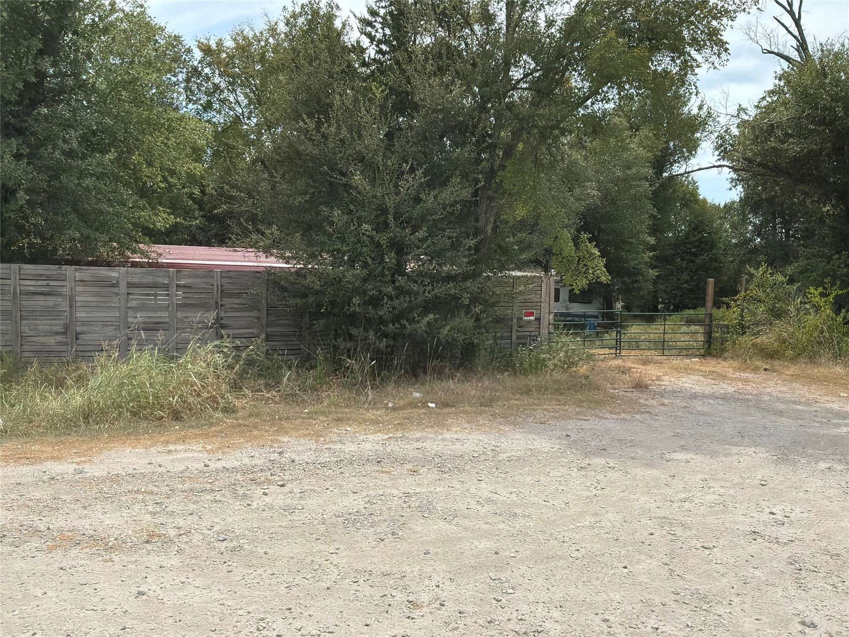 12.4 Acres of Recreational & Residential Land for Sale in Corsicana, Texas