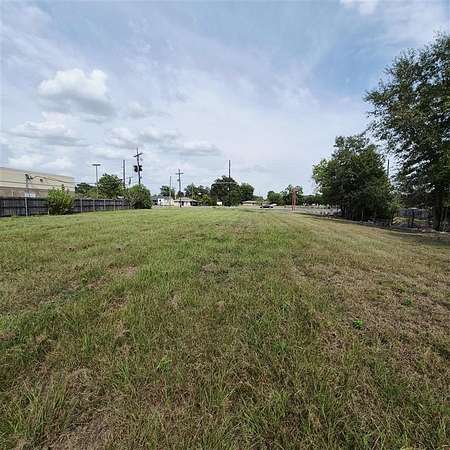 0.77 Acres of Commercial Land for Sale in Lake Charles, Louisiana