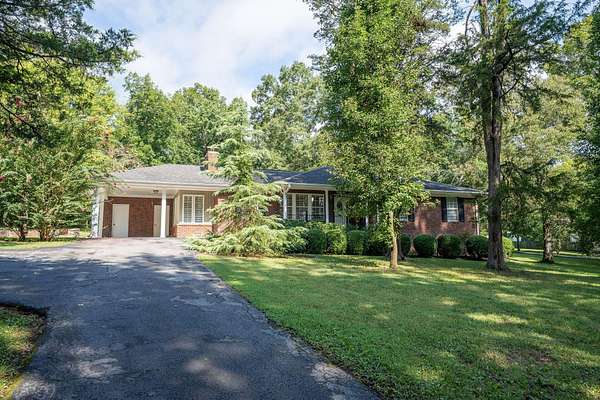 2 Acres of Land with Home for Sale in Trenton, Georgia