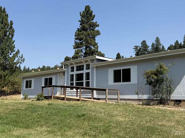 10.2 Acres of Land with Home for Sale in Princeton, Idaho