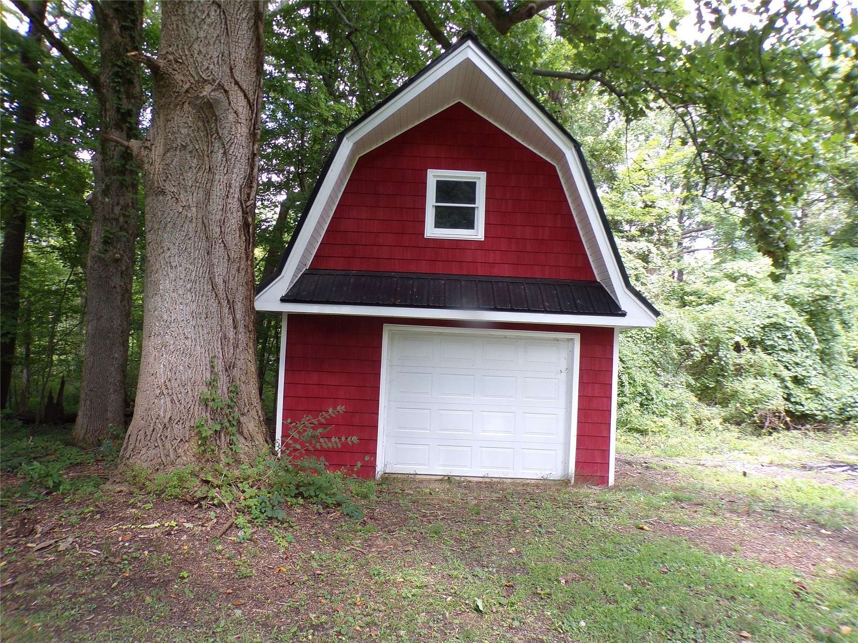 2.14 Acres of Residential Land for Sale in East Springfield, Pennsylvania