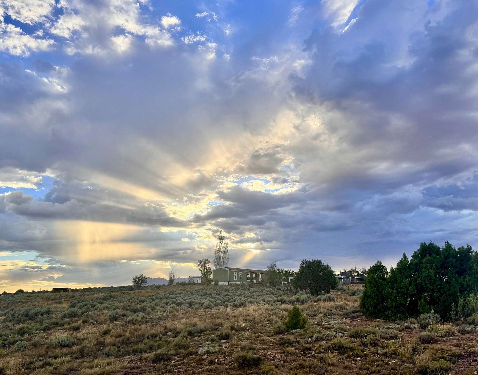 15 Acres of Land with Home for Sale in Monticello, Utah