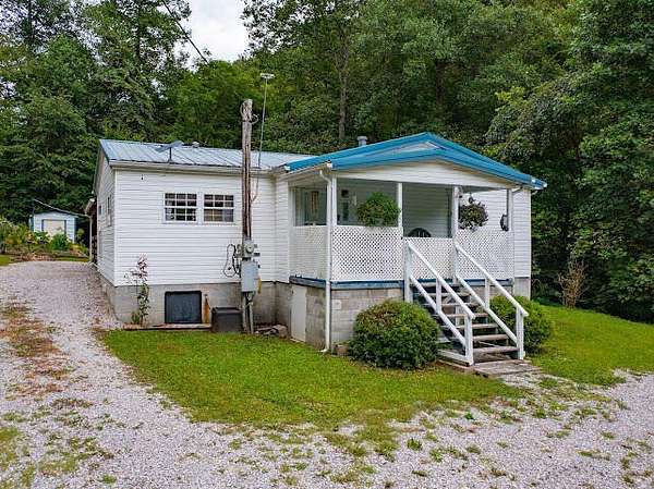 4 Acres of Land with Home for Sale in Wooton, Kentucky