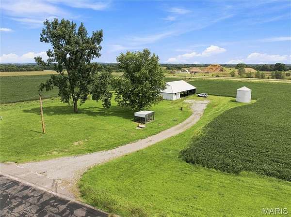 265 Acres of Land for Sale in Alexandria, Missouri