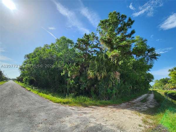 1.53 Acres of Residential Land for Sale in Loxahatchee Groves, Florida