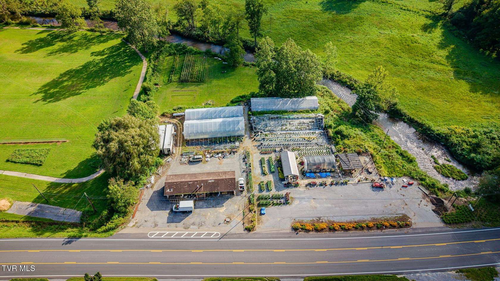 2 Acres of Improved Commercial Land for Sale in Roan Mountain, Tennessee