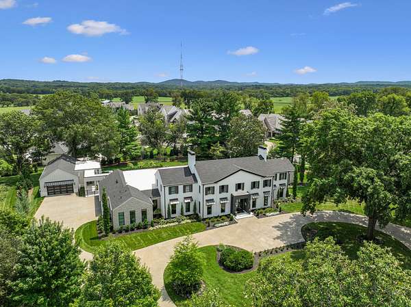 1.87 Acres of Land with Home for Sale in Brentwood, Tennessee