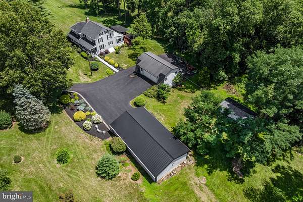 8 Acres of Land with Home for Auction in Ephrata, Pennsylvania