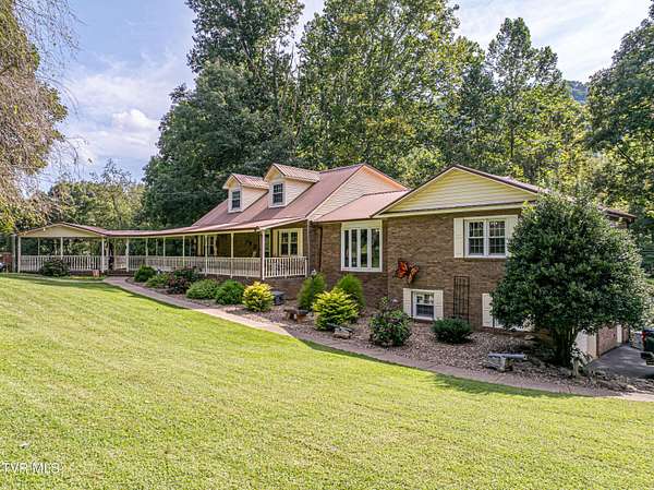 2 Acres of Land with Home for Sale in Abingdon, Virginia