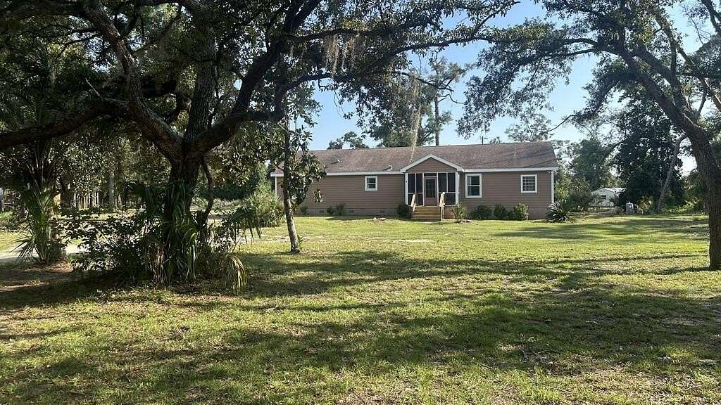 3.44 Acres of Improved Mixed-Use Land for Sale in Steinhatchee, Florida