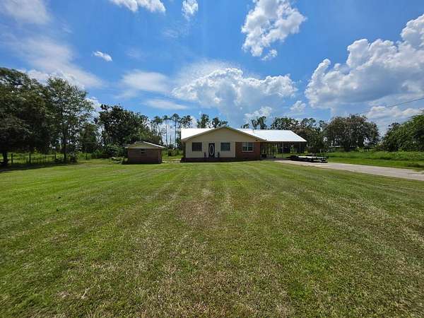 11 Acres of Land with Home for Sale in Nashville, Georgia