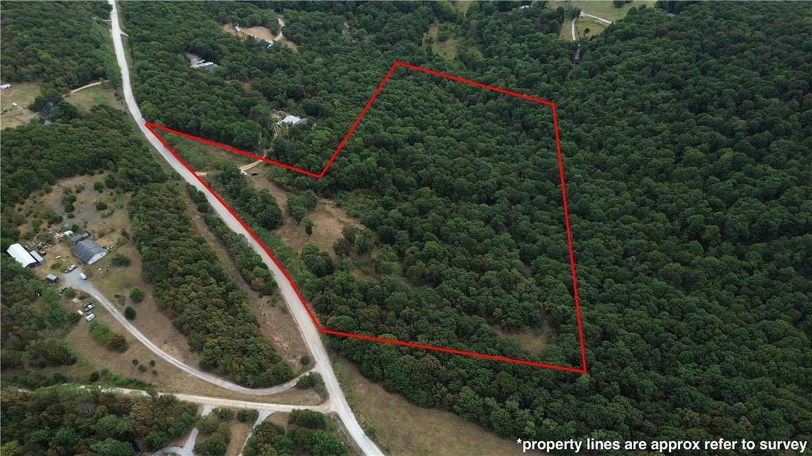 20.6 Acres of Recreational & Residential Land for Sale in Fayetteville, Arkansas