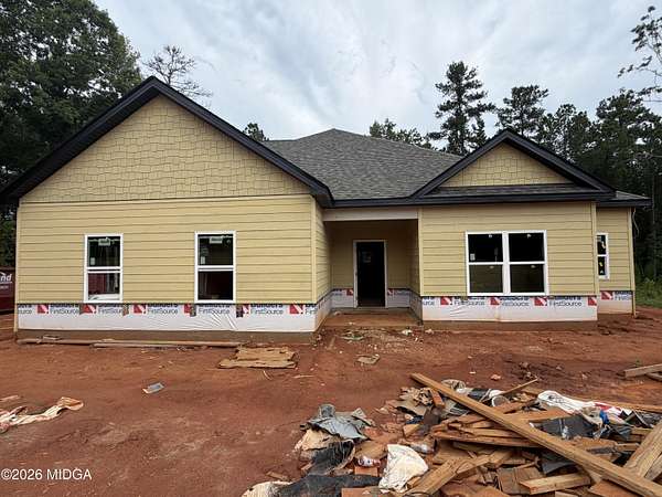 2.23 Acres of Land with Home for Sale in Milledgeville, Georgia