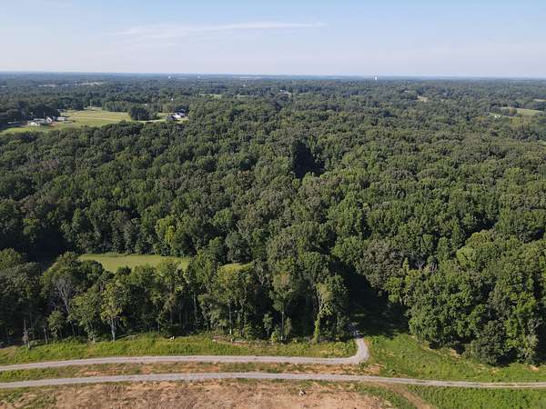 15.3 Acres of Land for Sale in Clarksville, Tennessee