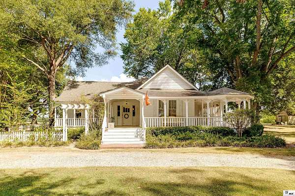 2 Acres of Land with Home for Sale in Winnsboro, Louisiana