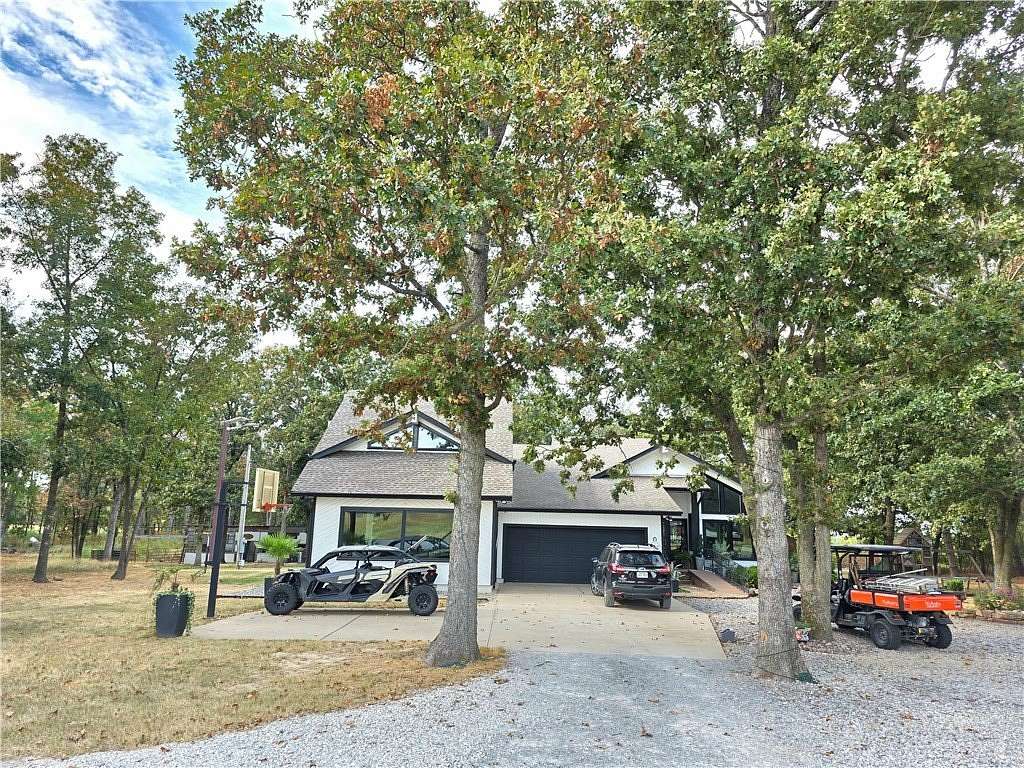 13.5 Acres of Land with Home for Sale in Decatur, Arkansas