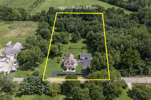 2.5 Acres of Land with Home for Sale in New Albany, Ohio