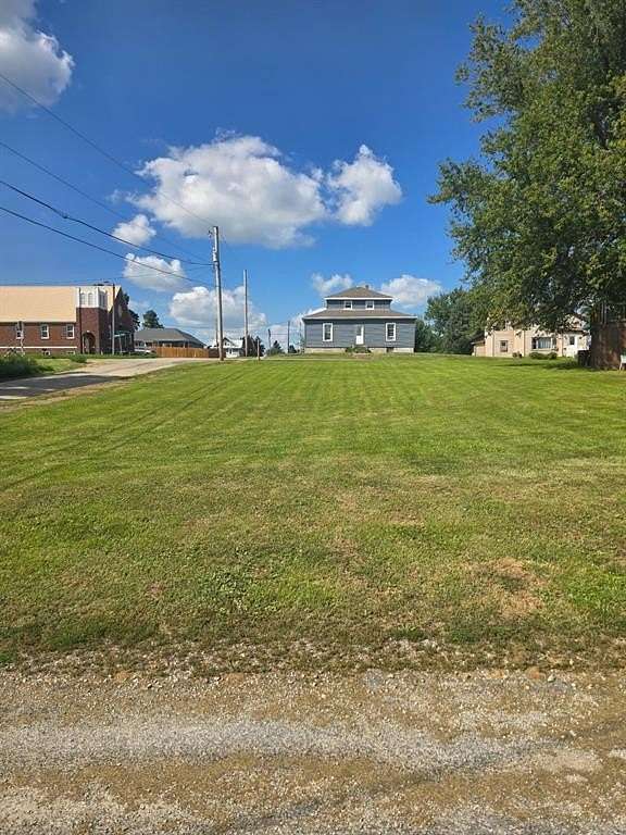 0.5 Acres of Residential Land for Sale in Wyoming, Iowa