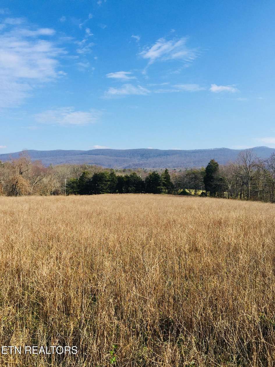 17 Acres of Agricultural Land for Sale in Crossville, Tennessee