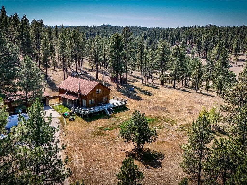 40 Acres of Agricultural Land with Home for Sale in Lavina, Montana