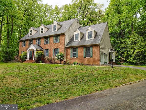 1.5 Acres of Land with Home for Sale in Annapolis, Maryland