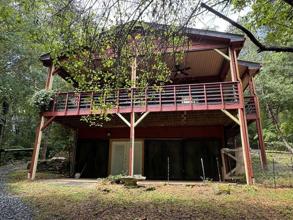 4.43 Acres of Land with Home for Lease in Mineral Bluff, Georgia