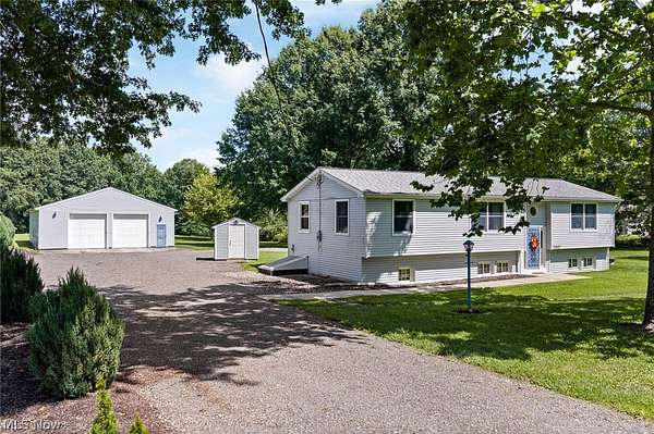 1.65 Acres of Land with Home for Sale in Diamond, Ohio