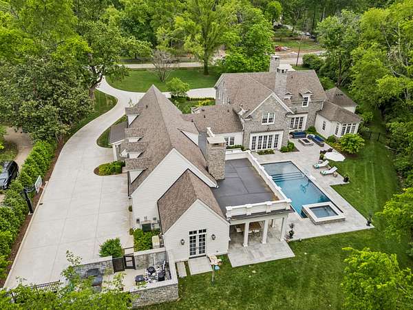 2.13 Acres of Land with Home for Sale in Nashville, Tennessee