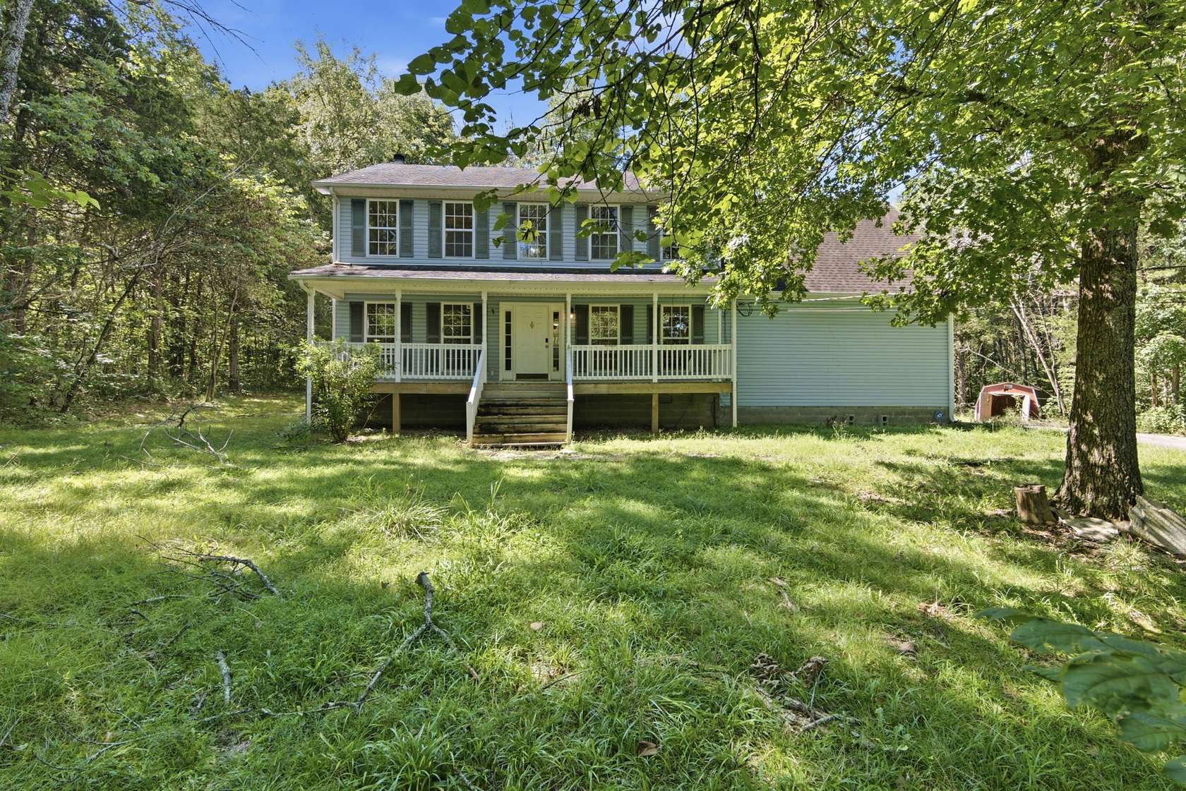 8 Acres of Land with Home for Sale in Lebanon, Tennessee