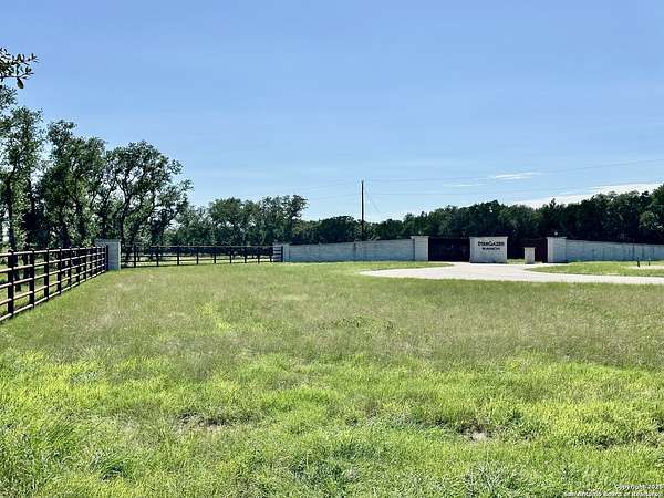 8 Acres of Residential Land for Sale in Lampasas, Texas