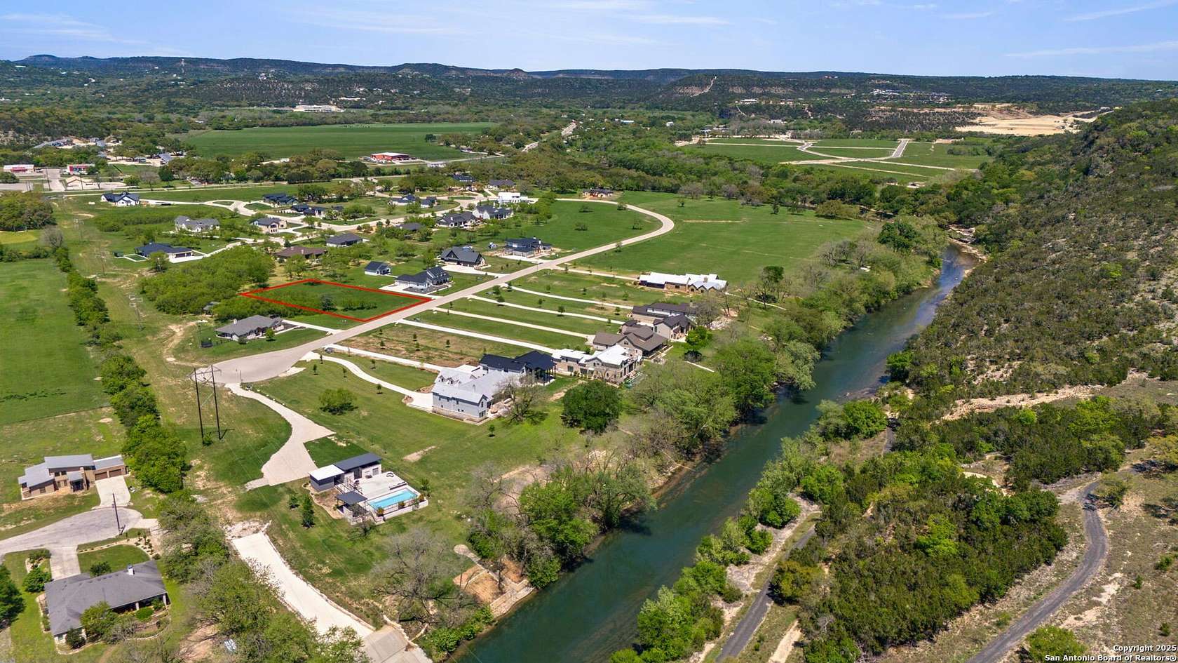 1 Acre of Residential Land for Sale in New Braunfels, Texas