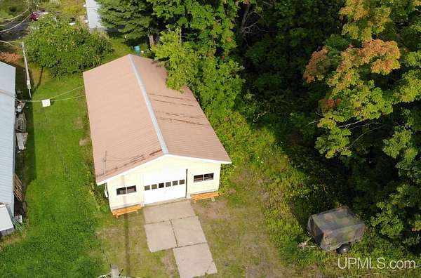 0.16 Acres of Residential Land for Sale in Chassell, Michigan