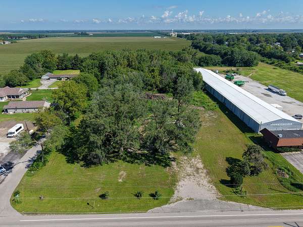 4 Acres of Mixed-Use Land for Sale in Kentland, Indiana