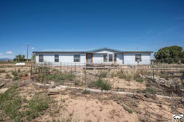 9.87 Acres of Land with Home for Sale in Trinidad, Colorado
