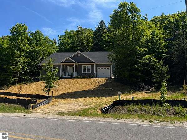 1 Acre of Residential Land for Sale in Cedar, Michigan