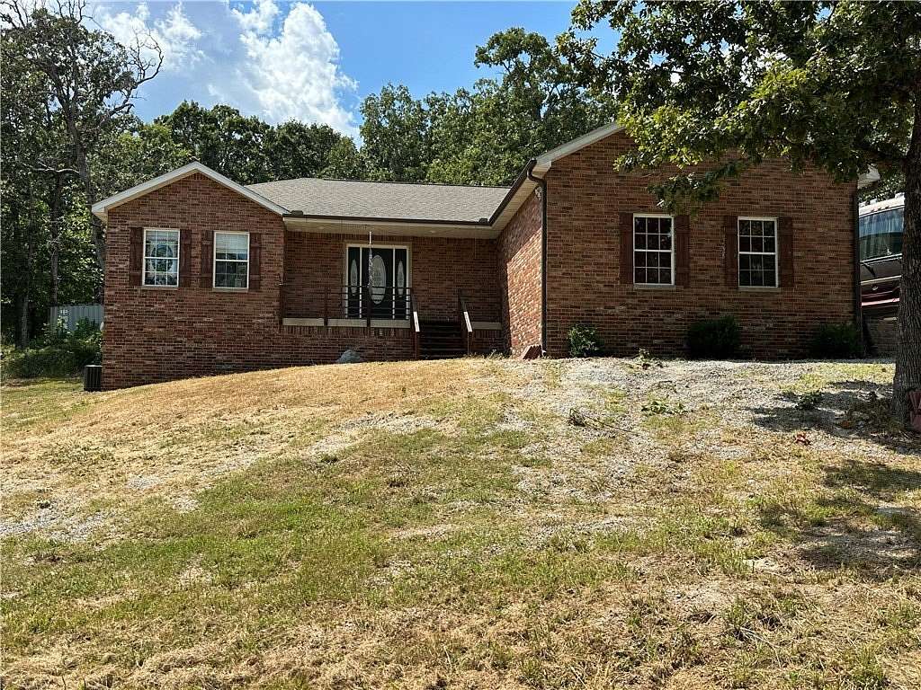 5.9 Acres of Land with Home for Sale in Mountain Home, Arkansas