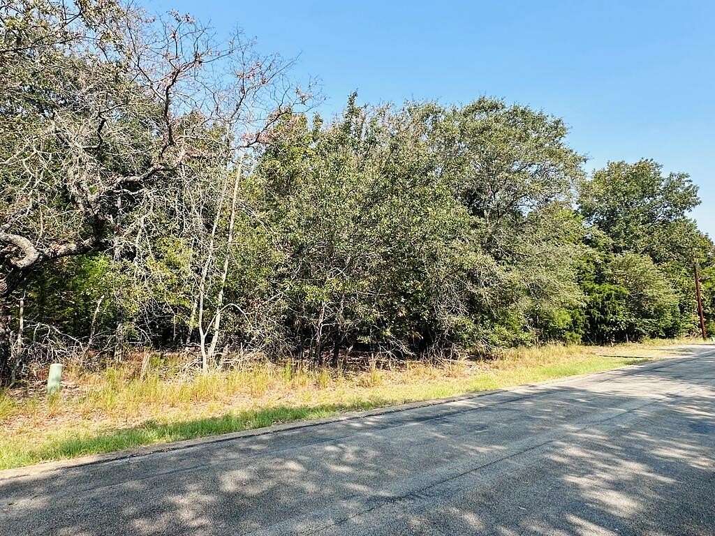 2.18 Acres of Residential Land for Sale in Athens, Texas
