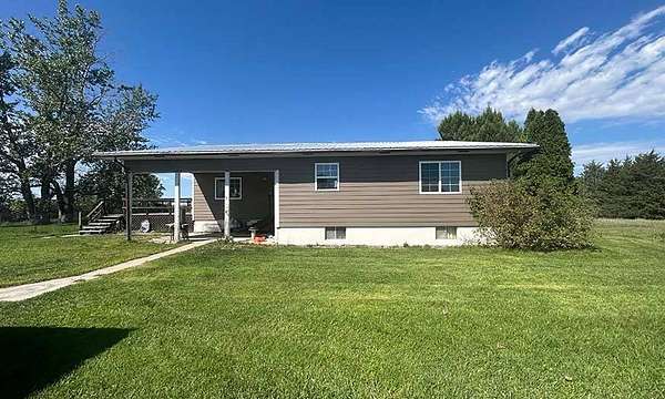 23.6 Acres of Recreational Land with Home for Sale in Gordon, Nebraska