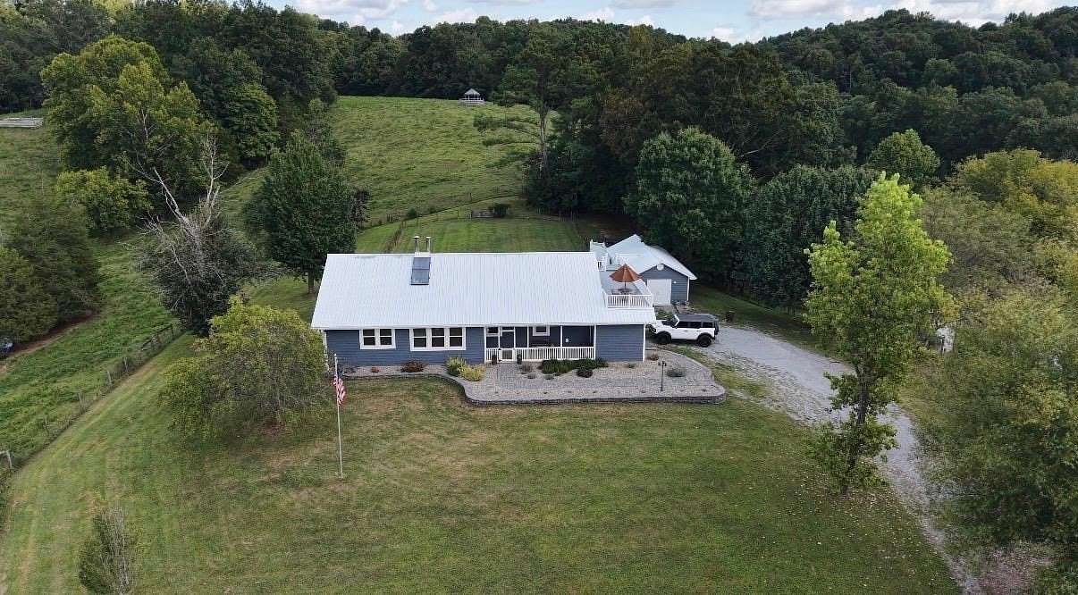 59.4 Acres of Land with Home for Sale in Edmonton, Kentucky