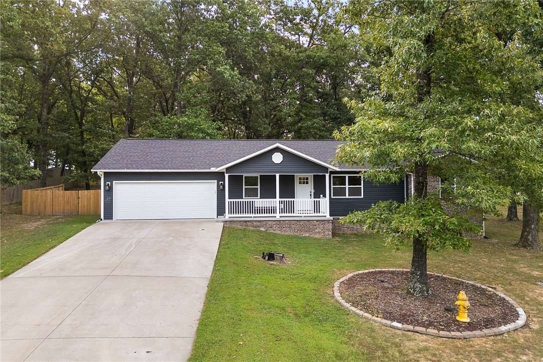 1.54 Acres of Land with Home for Sale in Harrison, Arkansas